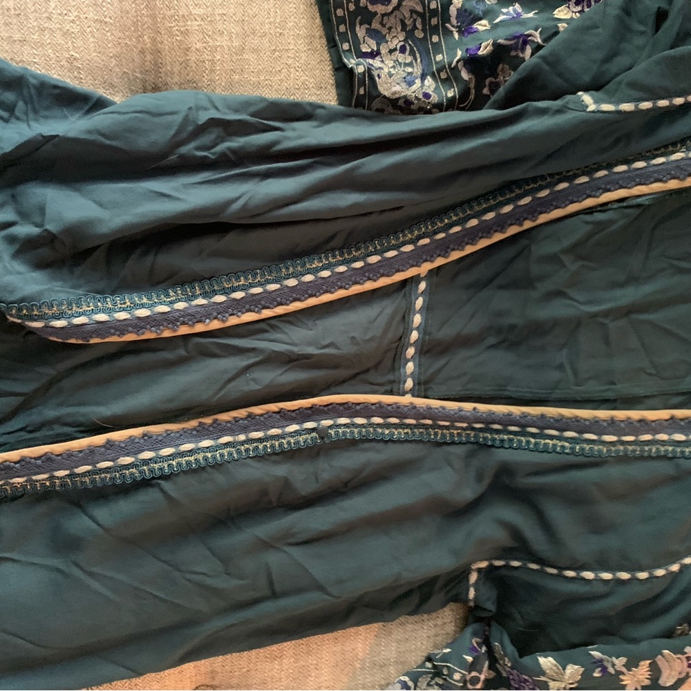 Metallic embroidered duster - Picture 4 of 6